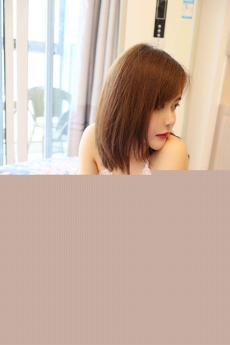 秀人网美女模特yomi悠蜜白色蕾丝套装真空上阵性感写真-23