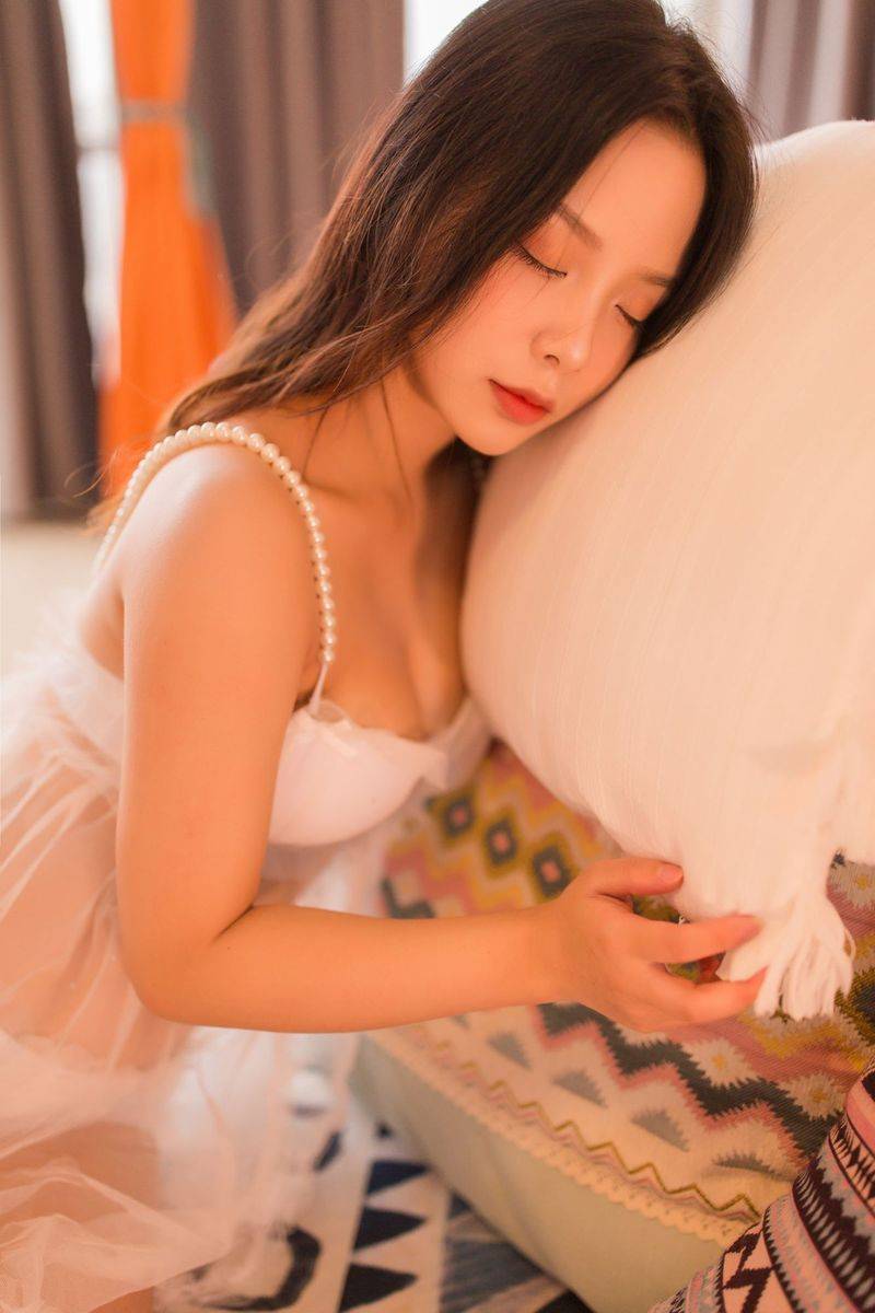 YALAYI雅拉伊异域美少女木木夕Mmx蕾丝吊裙风情性感写真-6