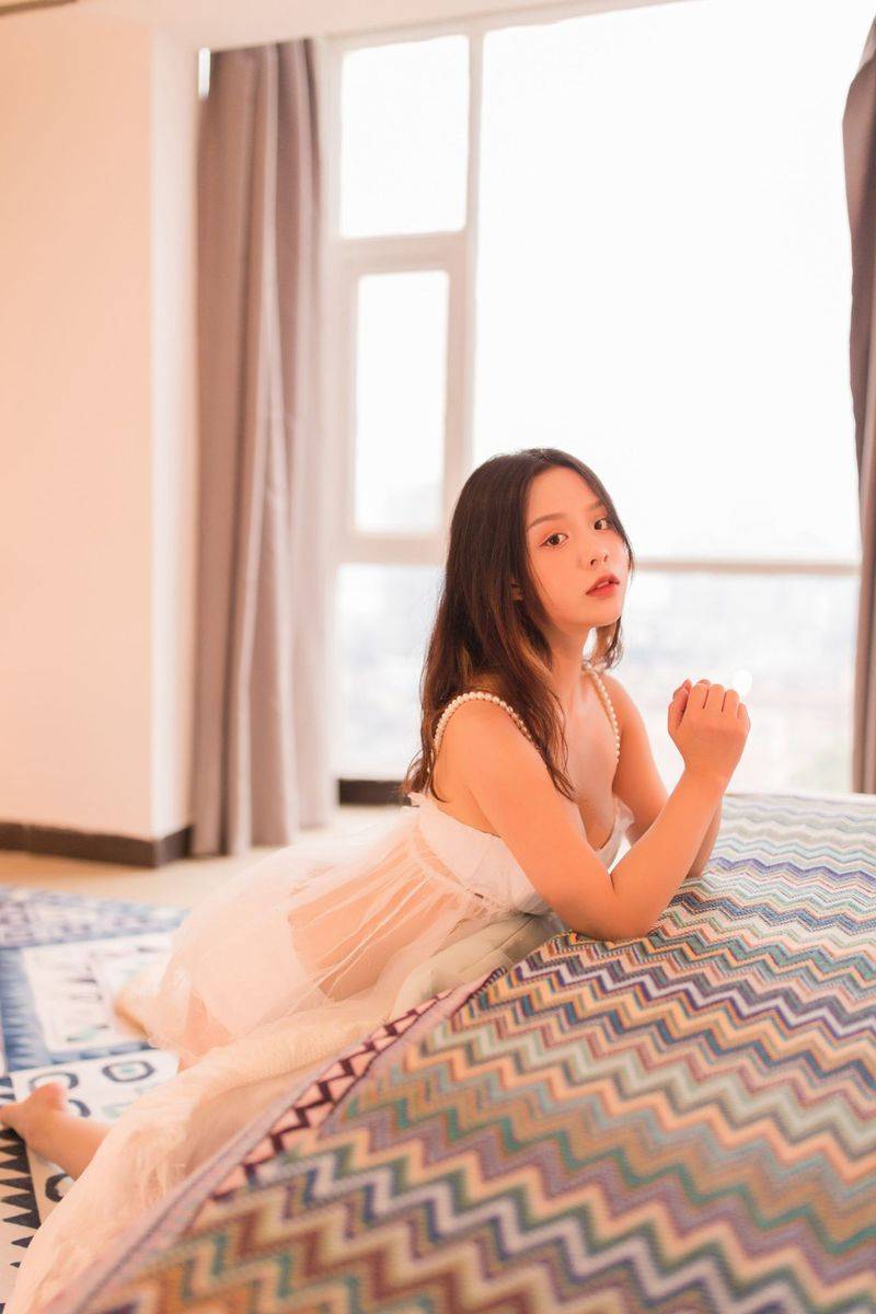 YALAYI雅拉伊异域美少女木木夕Mmx蕾丝吊裙风情性感写真-9