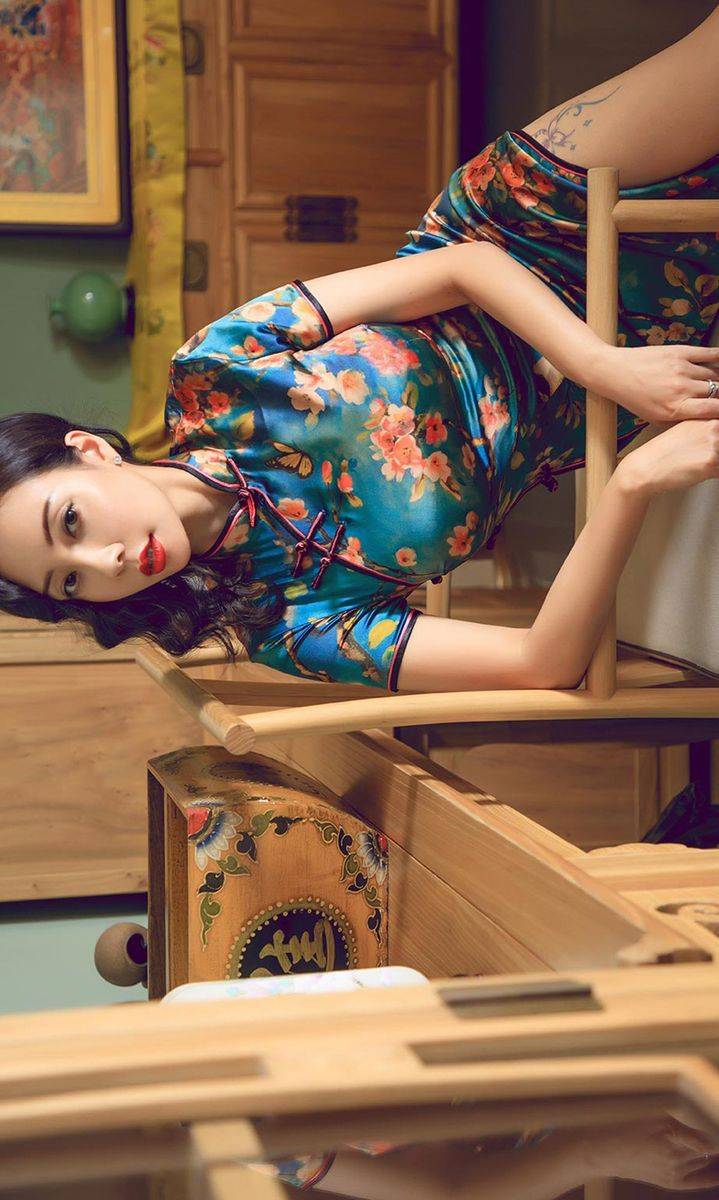 尤果网美女模特果儿Victoria韵味旗袍火辣身材性感写真-19