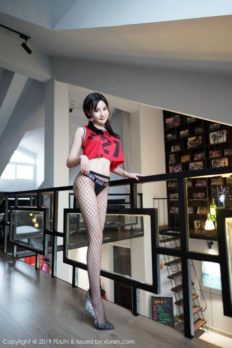 嗲囡囡美女模特Miki米雪儿黑丝网袜粉色情趣内衣性感写真-29