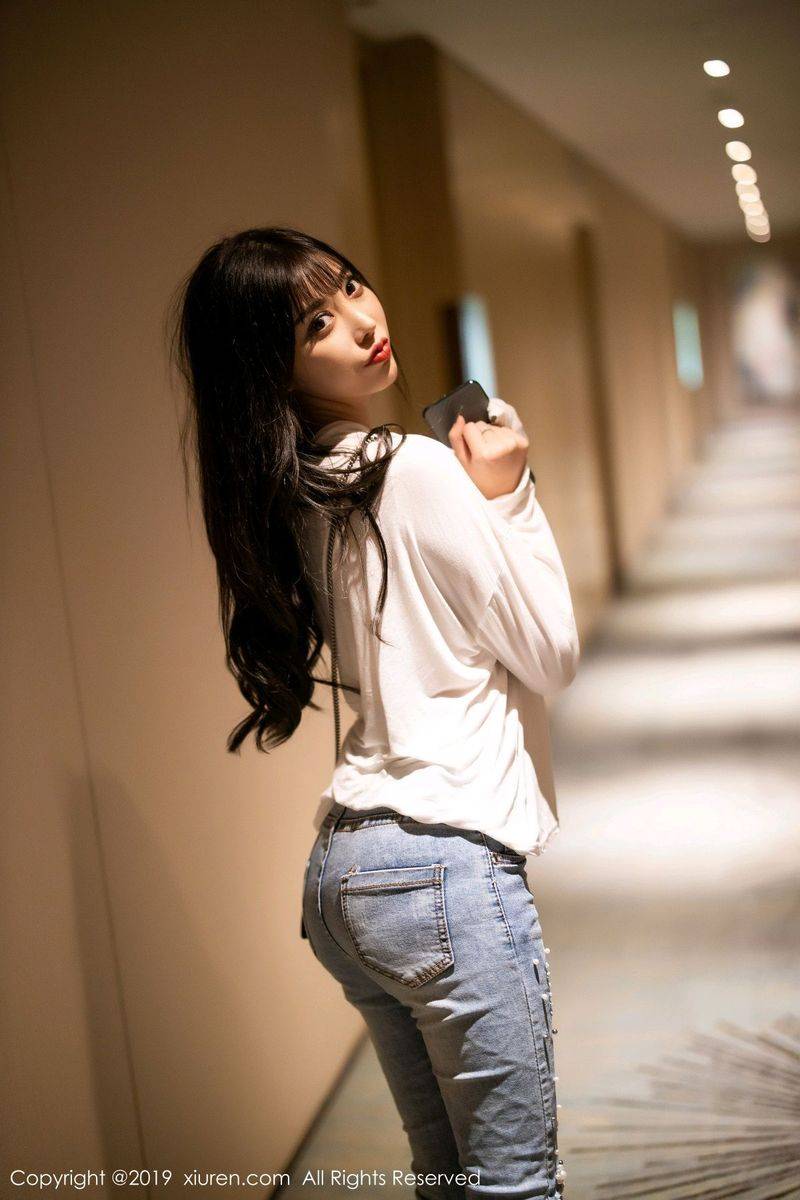 秀人网性感女神杨晨晨sugar丝袜美腿女秘书装扮情节剧情写真-16