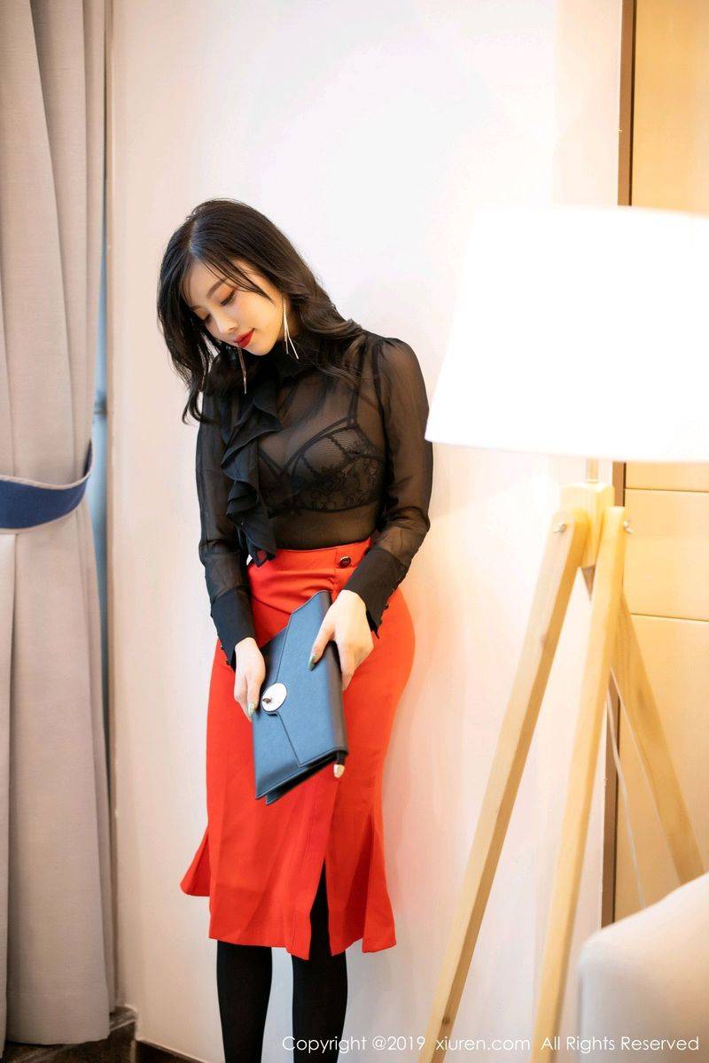 秀人网性感女神杨晨晨sugar黑丝美腿透视内衣诱惑套图-7