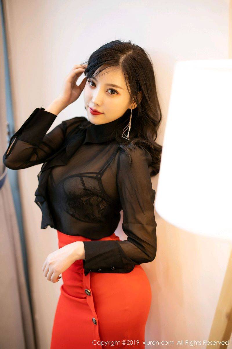 秀人网性感女神杨晨晨sugar黑丝美腿透视内衣诱惑套图-6