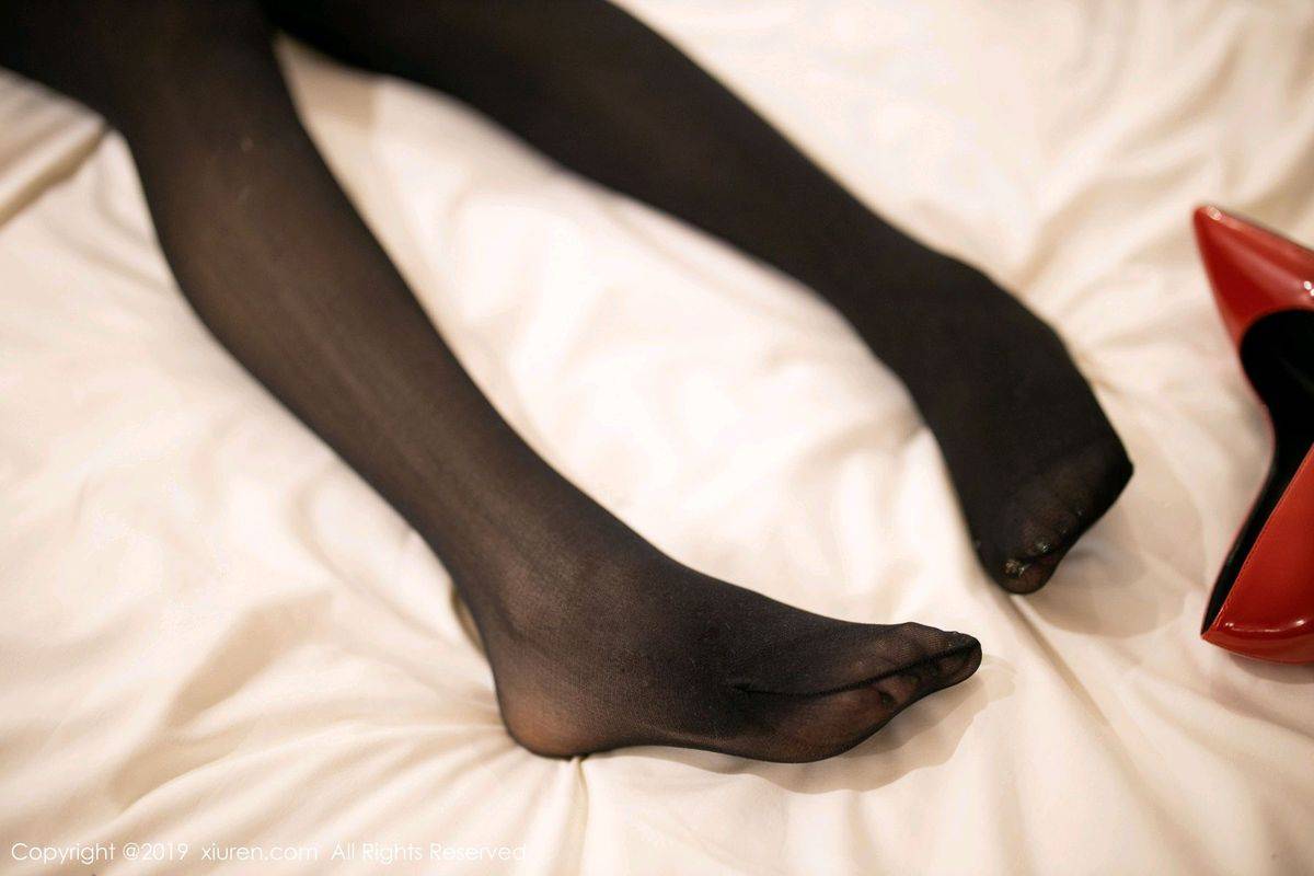 秀人网性感女神杨晨晨sugar黑丝美腿透视内衣诱惑套图-82