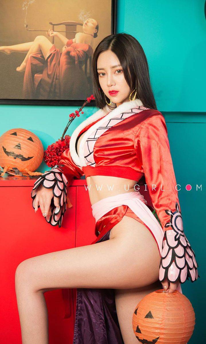 尤果网美女模特Anna苏拉骇人午夜黑丝美腿迷人身材性感写真-8