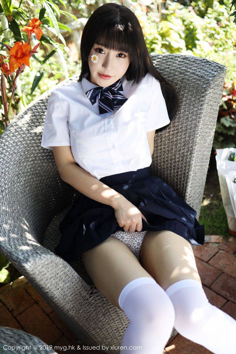 美媛馆性感女神Barbie可儿户外学院风学生装系列大理旅拍-20