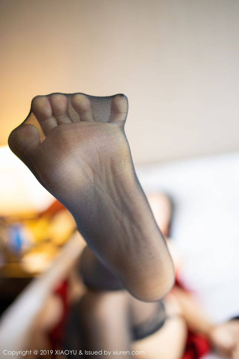 语画界性感女神nova李雅黑丝美腿猩红长裙内衣诱惑美图-39