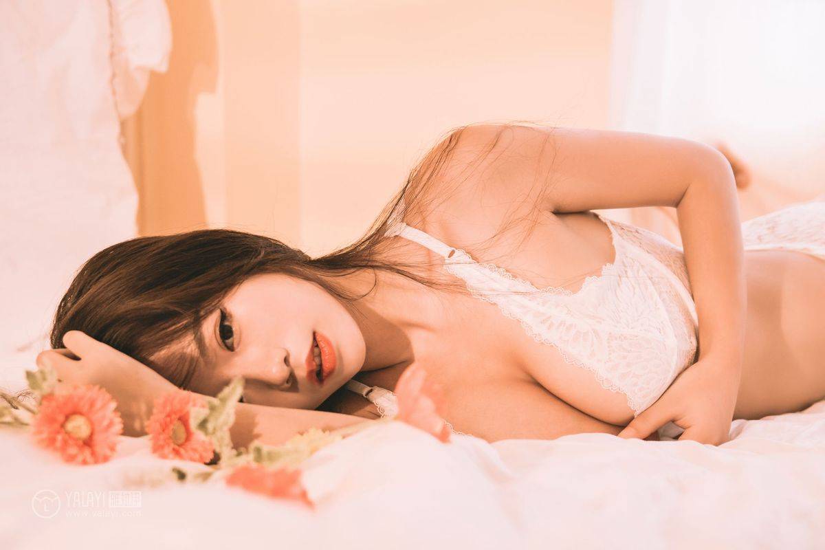 YALAYI雅拉伊性感美女Luffy菲菲波涛胸涌内衣诱惑迷人写真-39