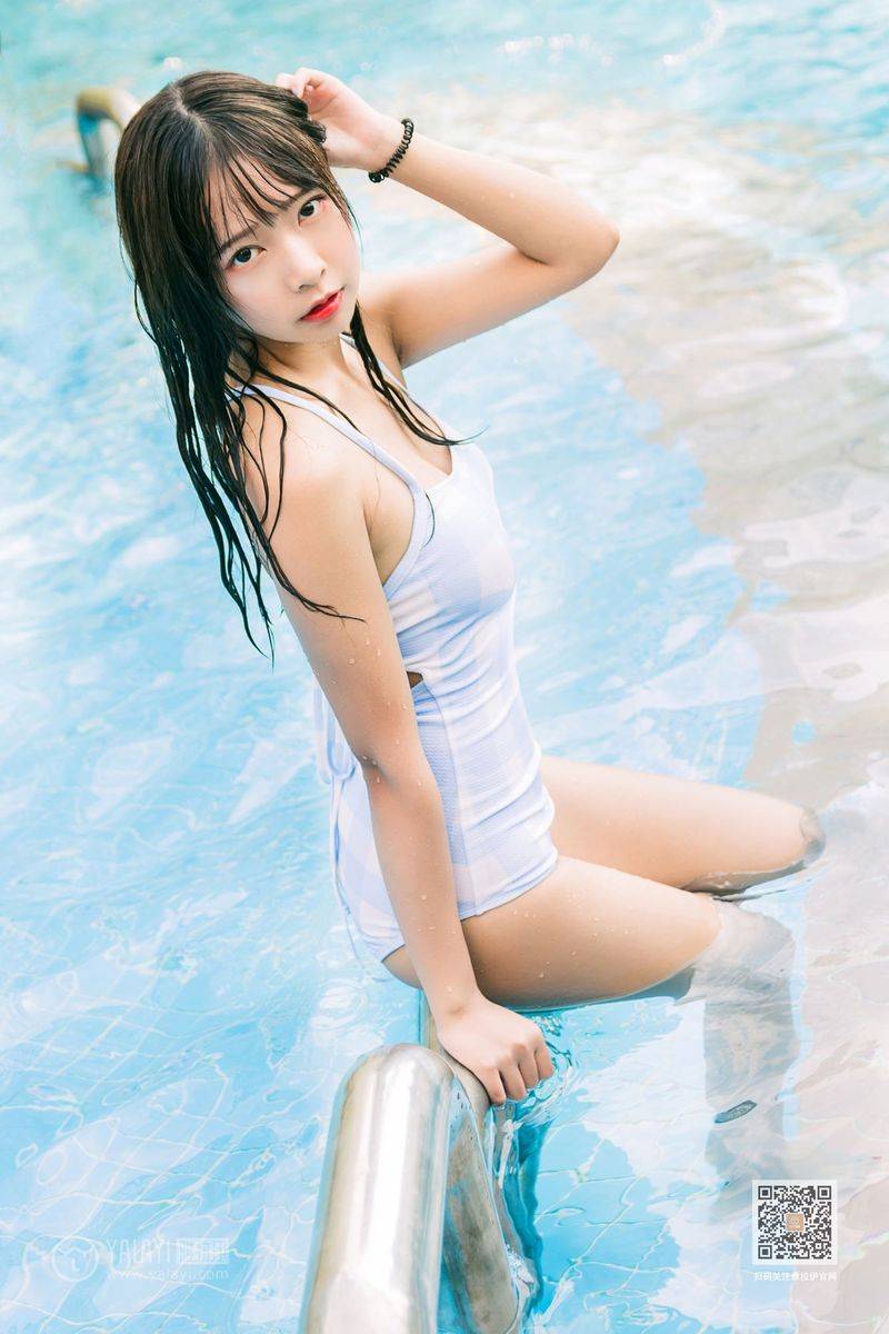 YALAYI雅拉伊美女模特阿禾泳池比基尼湿身诱惑夏日回忆写真-8