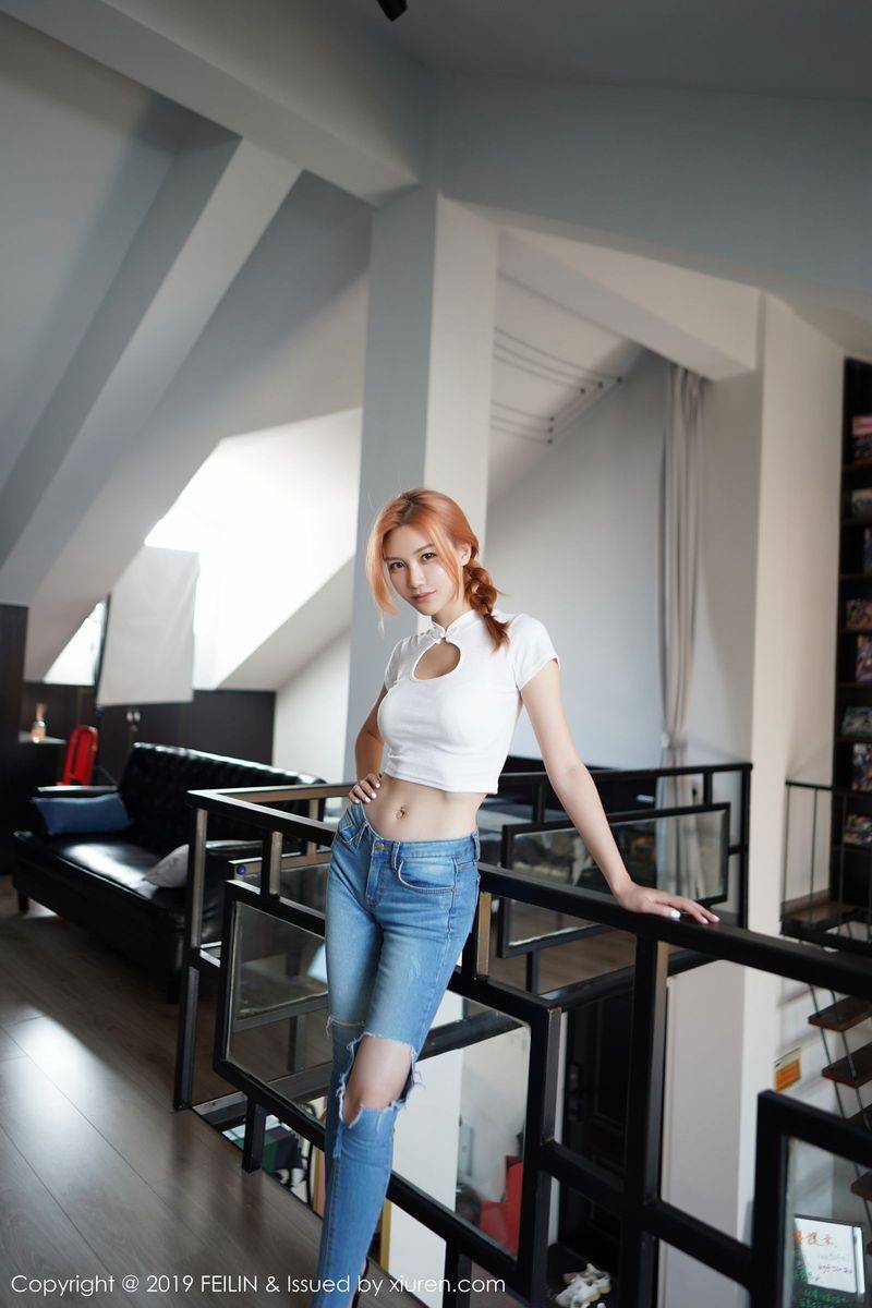 嗲囡囡美女模特爱丽儿牛仔长裤健美身材无可挑剔私房写真-3