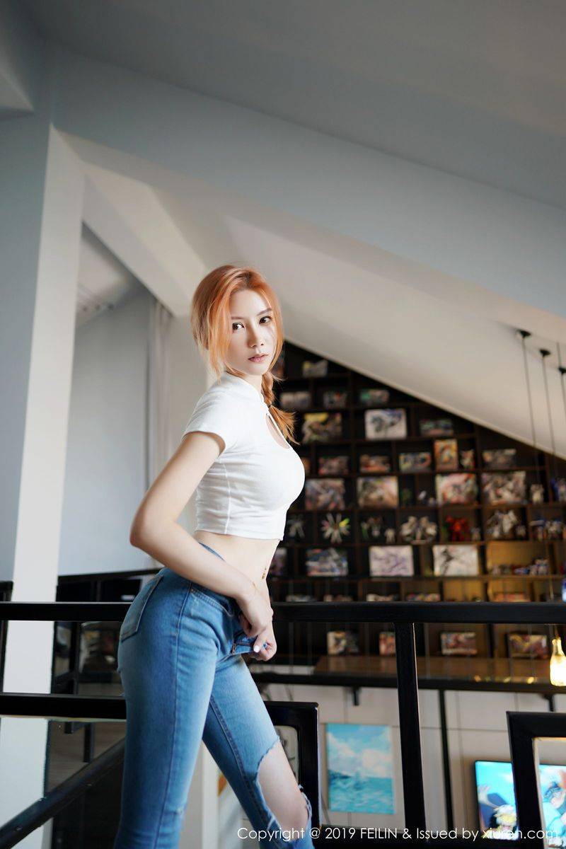 嗲囡囡美女模特爱丽儿牛仔长裤健美身材无可挑剔私房写真-6