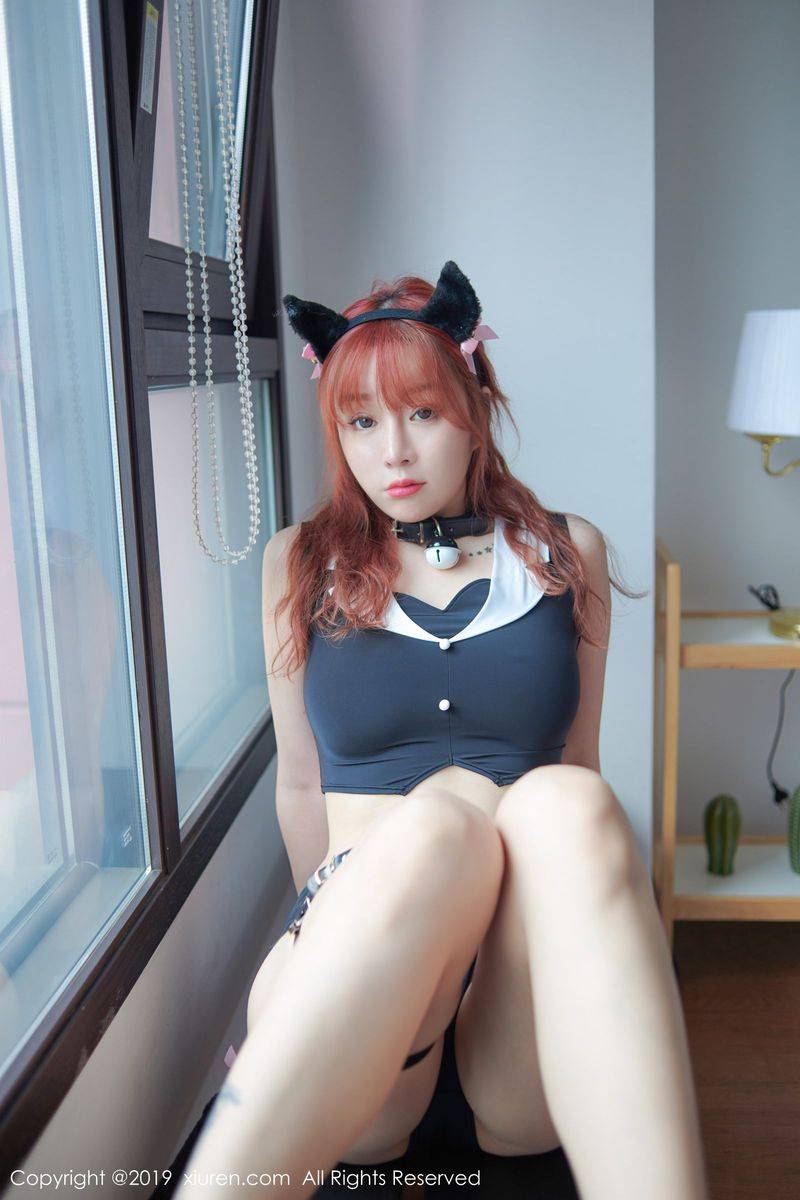 秀人网性感女神王雨纯猫女郎水手服姿势撩人韩国醉人旅拍-22