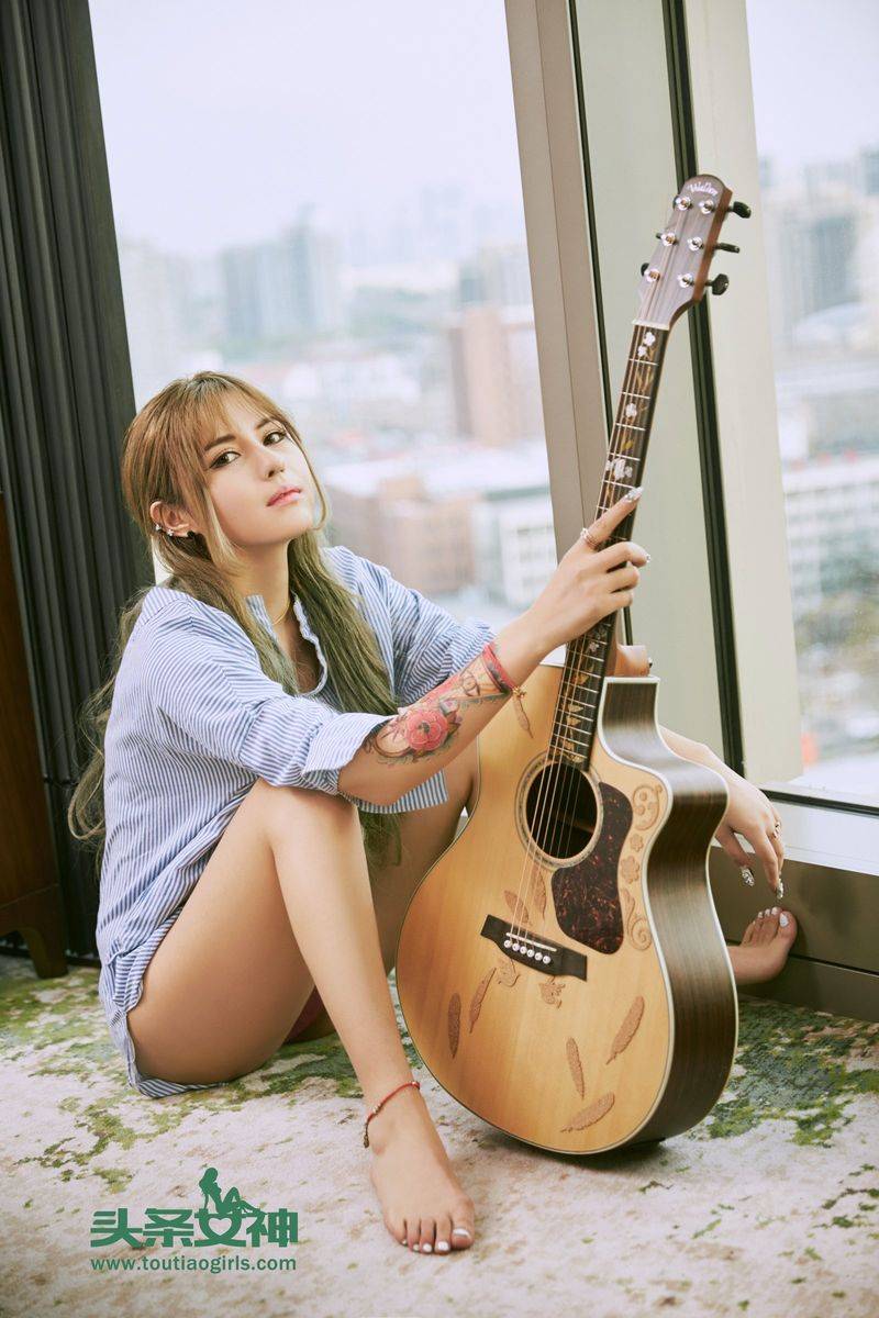 头条女神音乐少女温蒂Chioa沐色暖阳修长美腿唯美诱惑写真-24