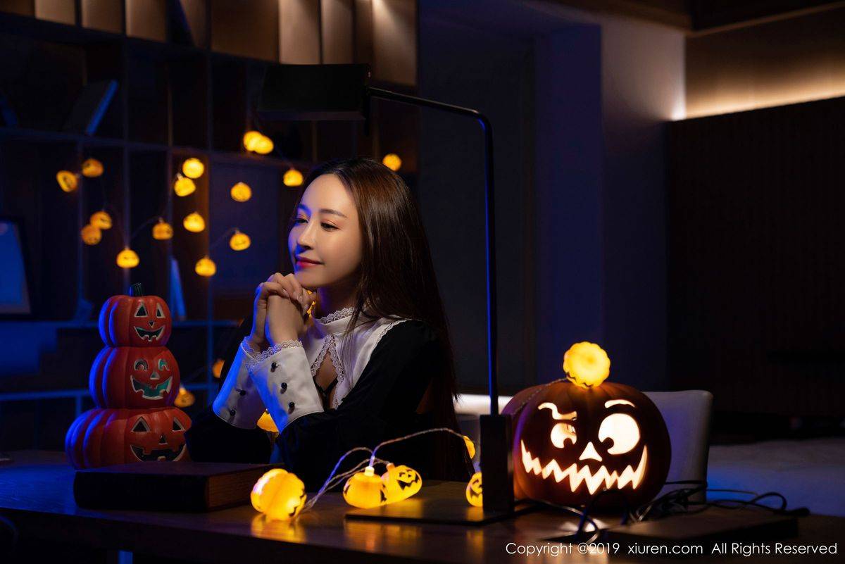 秀人网美女模特周井空波涛胸涌惹火迷人制服诱惑首套写真-33