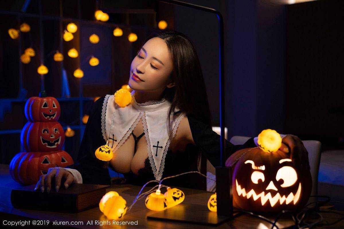 秀人网美女模特周井空波涛胸涌惹火迷人制服诱惑首套写真-32