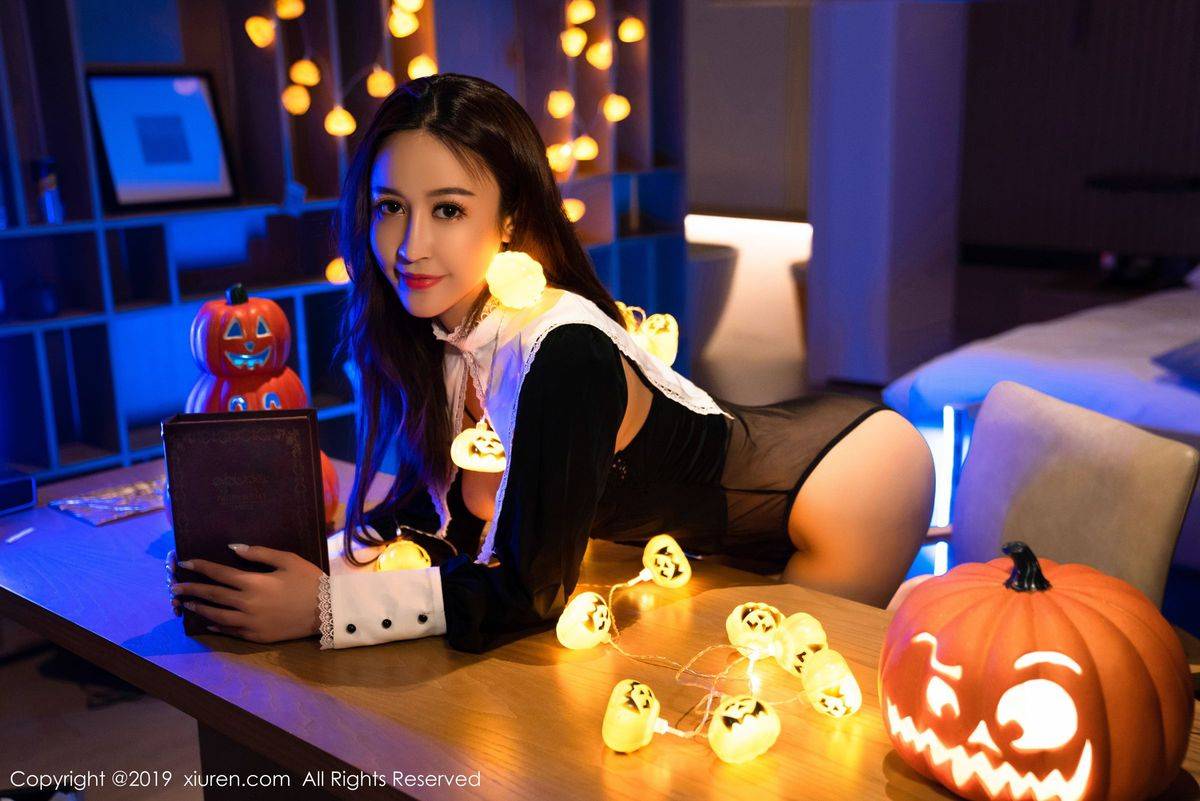 秀人网美女模特周井空波涛胸涌惹火迷人制服诱惑首套写真-36