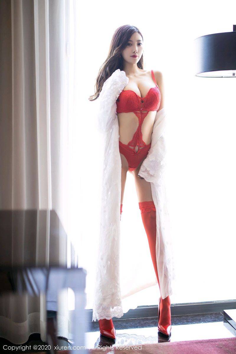 秀人网性感女神杨晨晨sugar绝佳身材丝袜美腿猩红内衣写真-25