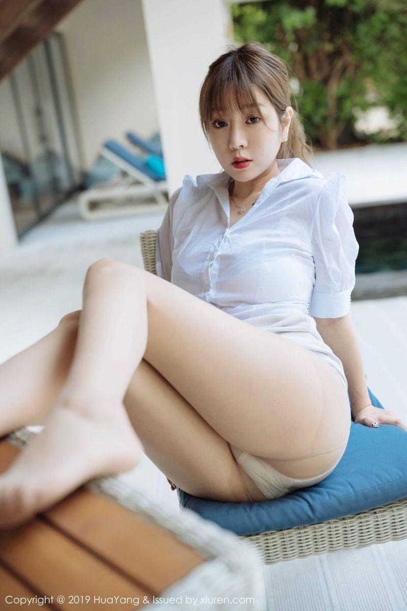 花漾写真性感女神王雨纯教师角色主题马尔代夫魅惑旅拍-47