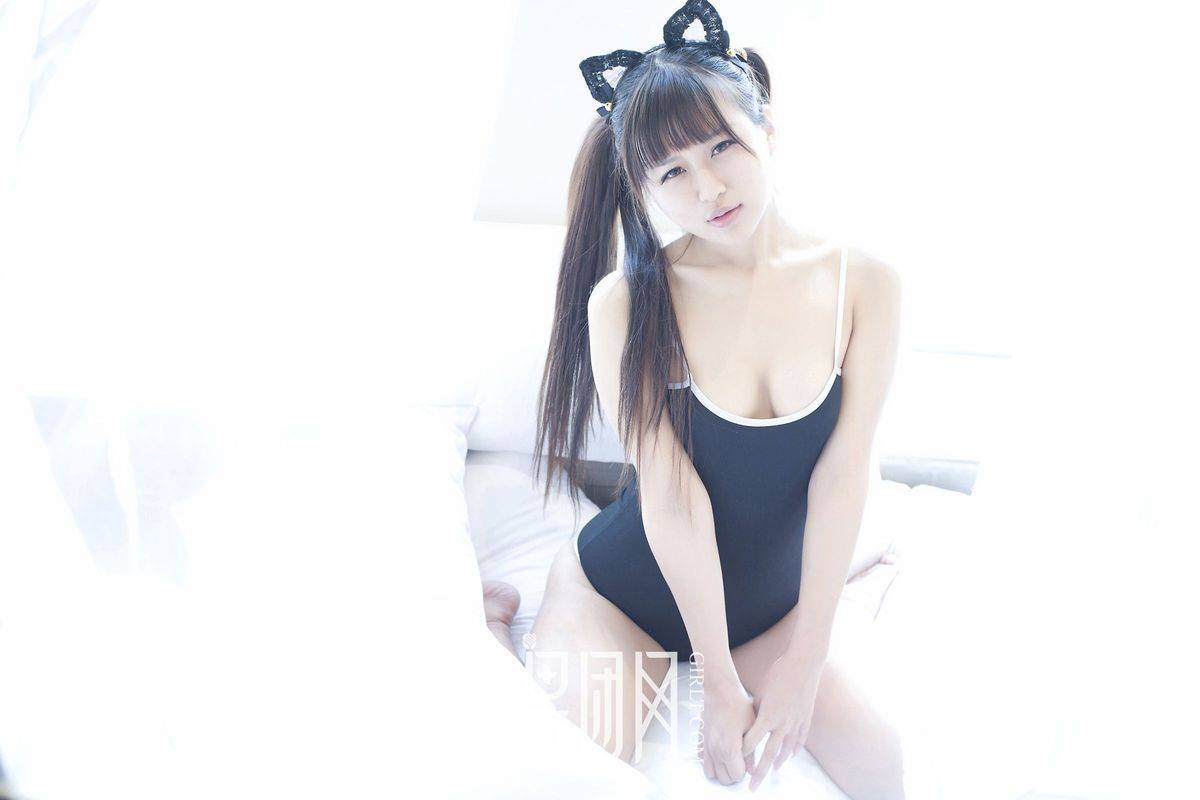 果团网清纯嫩模李佳瞳双马尾日系连体学生运动服性感写真-50