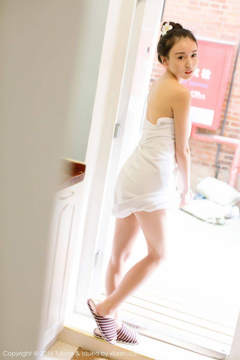 兔几盟性感女神赵小米Kitty双马尾浴巾裹胸内衣诱惑写真-23