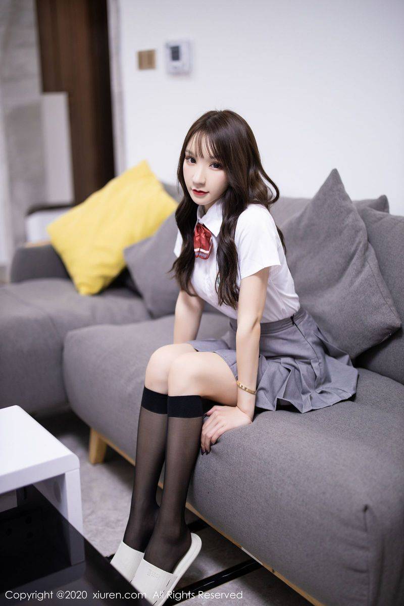 秀人网性感女神周于希Sandy黑丝吊袜学生装主题系列魅惑写真-27