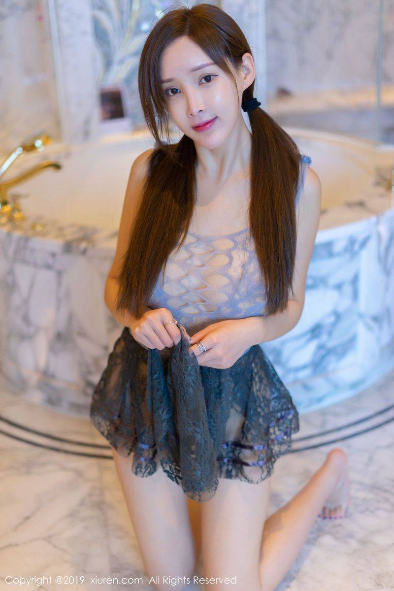 秀人网性感女神周妍希ALICE双马尾镂空内衣浴室气质写真-10