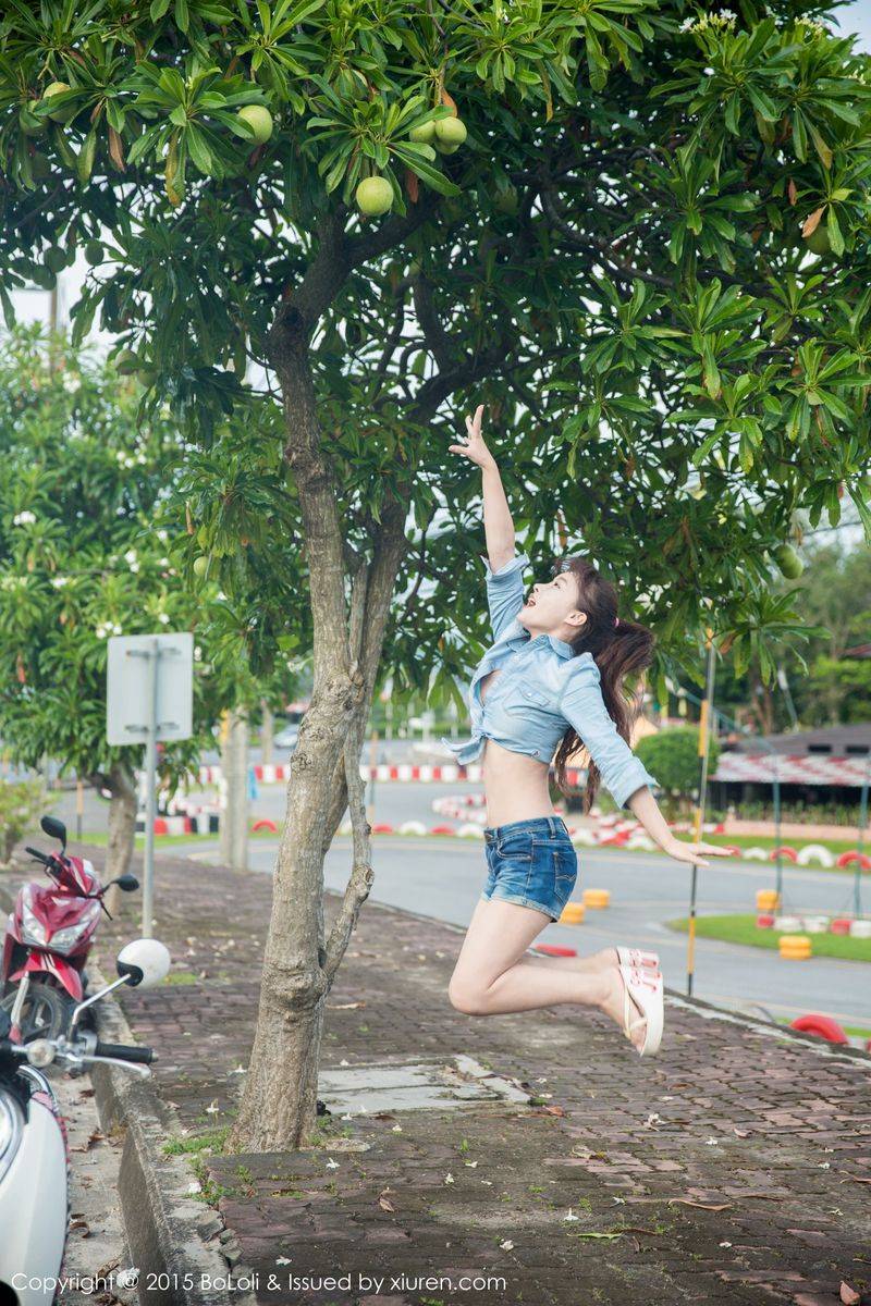 波萝社美少女模特柳侑绮多套装饰波涛汹涌巨乳诱惑私房图-25