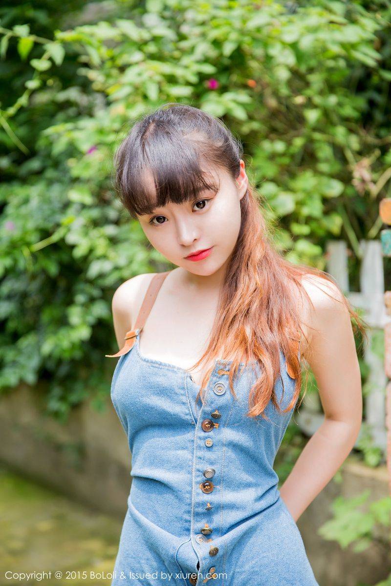 波萝社美少女模特柳侑绮多套装饰波涛汹涌巨乳诱惑私房图-38