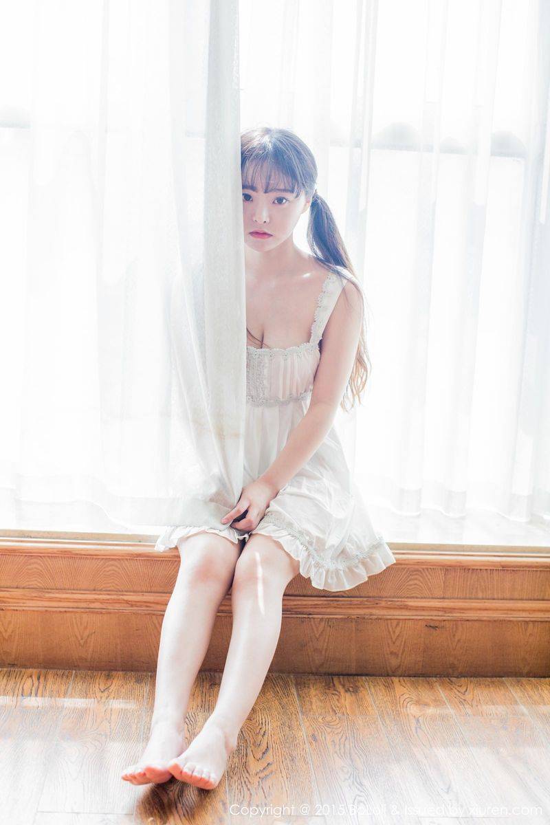 波萝社美少女模特柳侑绮多套装饰波涛汹涌巨乳诱惑私房图-43