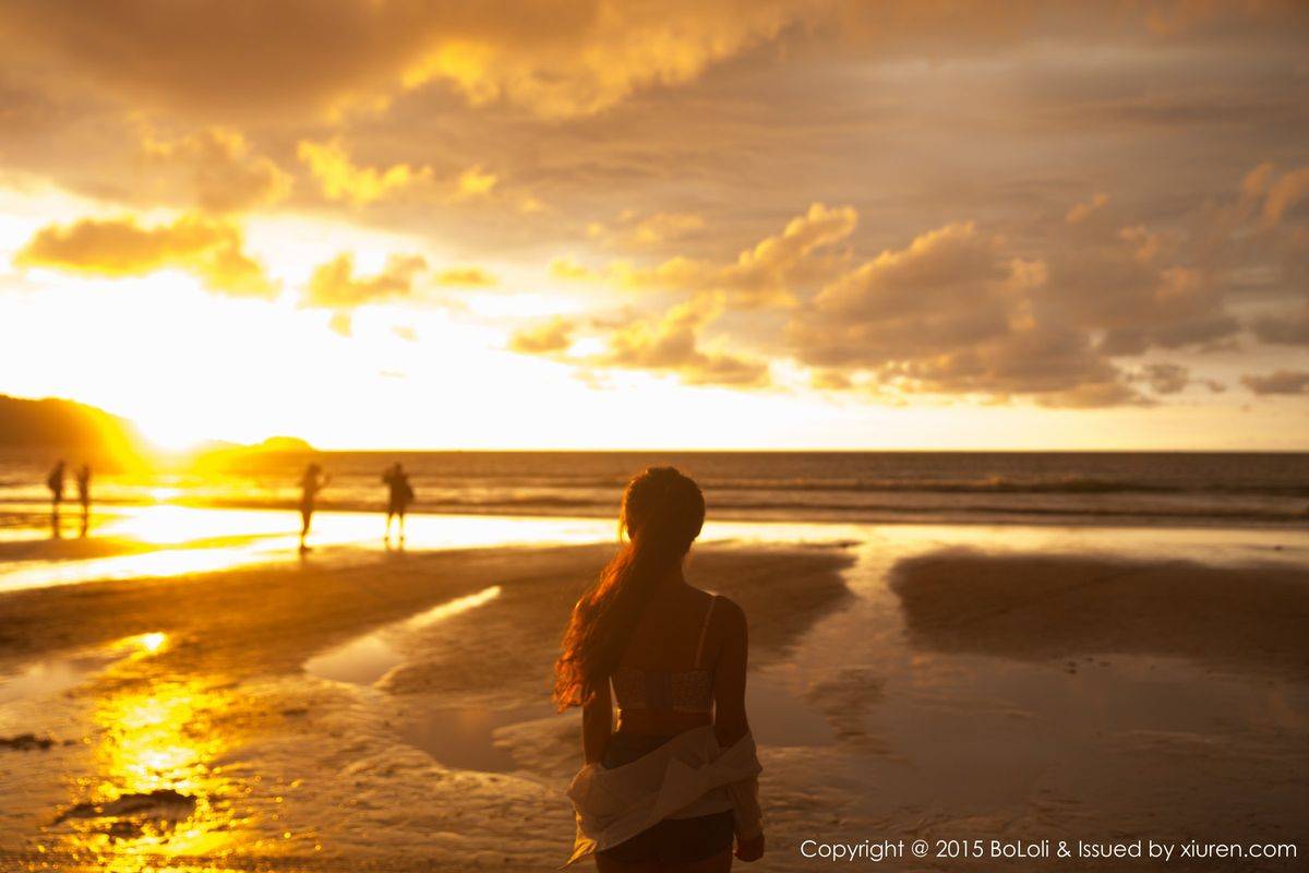 波萝社美少女模特柳侑绮多套装饰波涛汹涌巨乳诱惑私房图-69