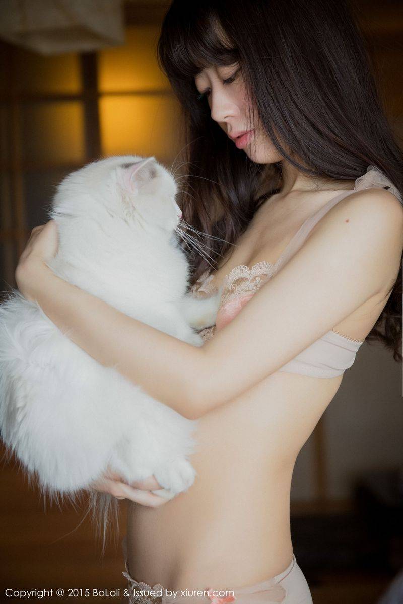 波萝社文艺女青年Suki朱忆音清纯面相内衣诱惑私房写真-13