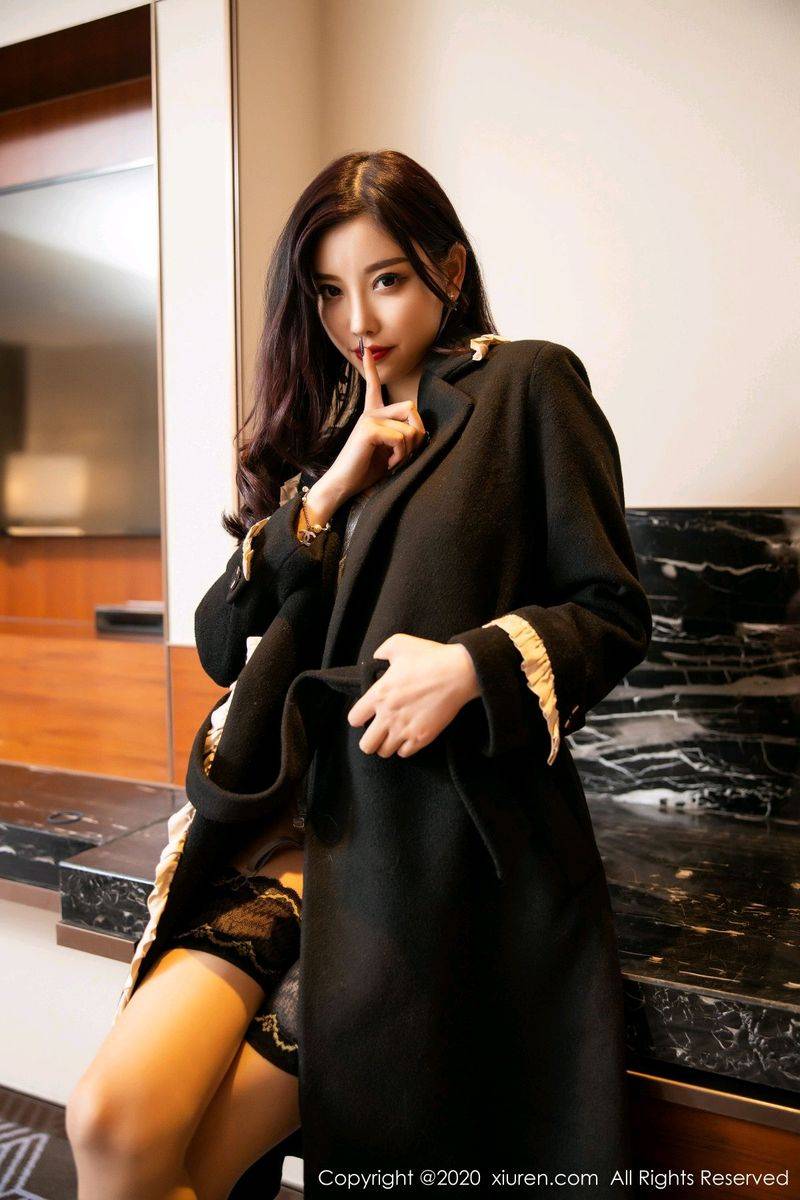 秀人网性感女神杨晨晨sugar丝袜美腿极致穿透私房魅惑写真-13