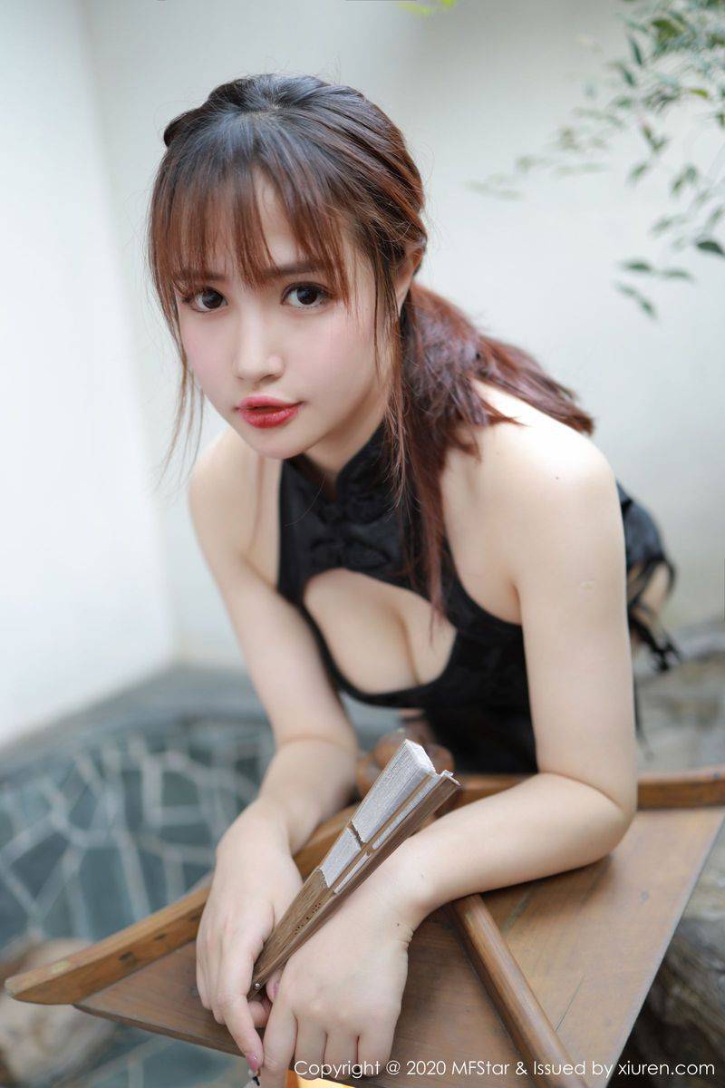 模范学院美女模特恩率babe古典旗袍与朦胧黑丝系列极致写真-23