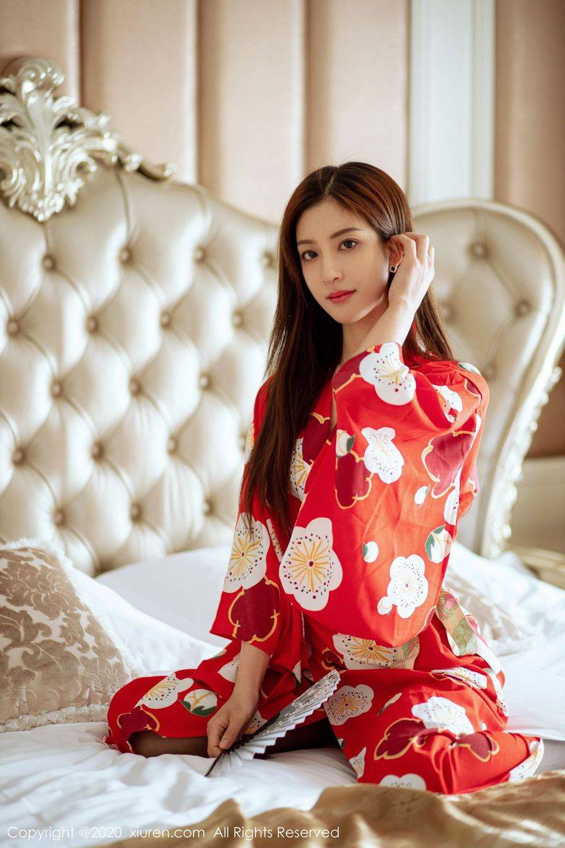 秀人网美女模特林文文yooki黑丝美腿和服主题极致性感写真