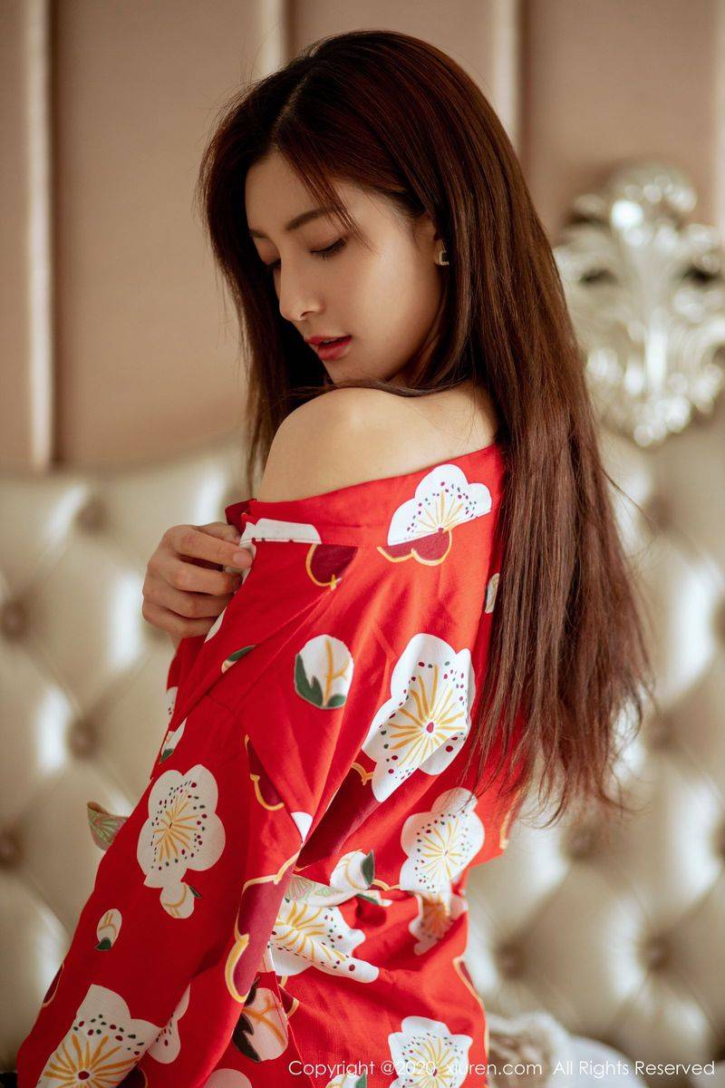 秀人网美女模特林文文yooki黑丝美腿和服主题极致性感写真-11