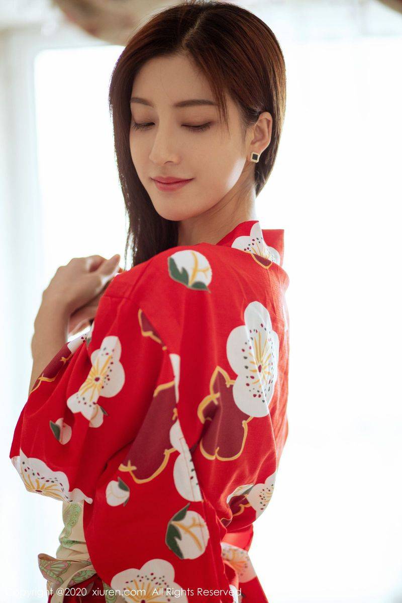 秀人网美女模特林文文yooki黑丝美腿和服主题极致性感写真-14