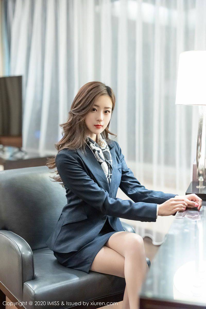 爱蜜社美女模特杨紫嫣Cynthia丝袜美腿女秘书职场OL性感写真-6