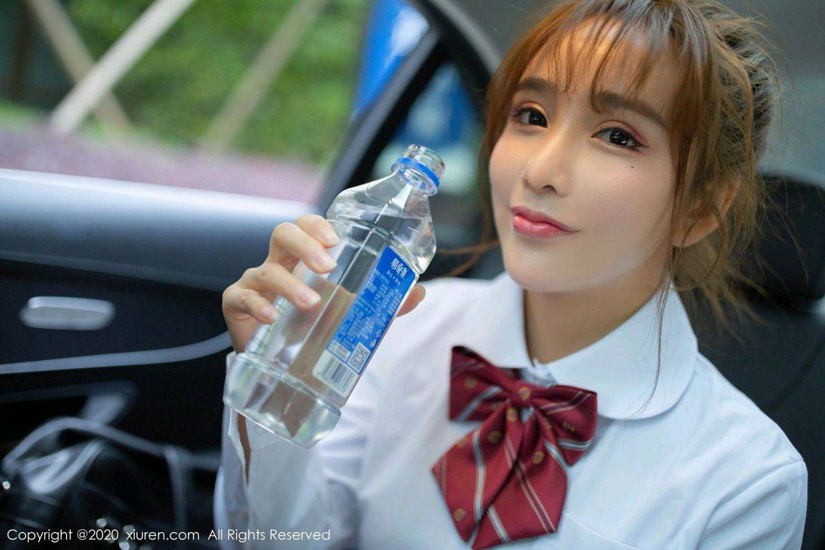 秀人网美女模特陶喜乐_lele司机与老板女儿主题系列乌镇旅拍-13