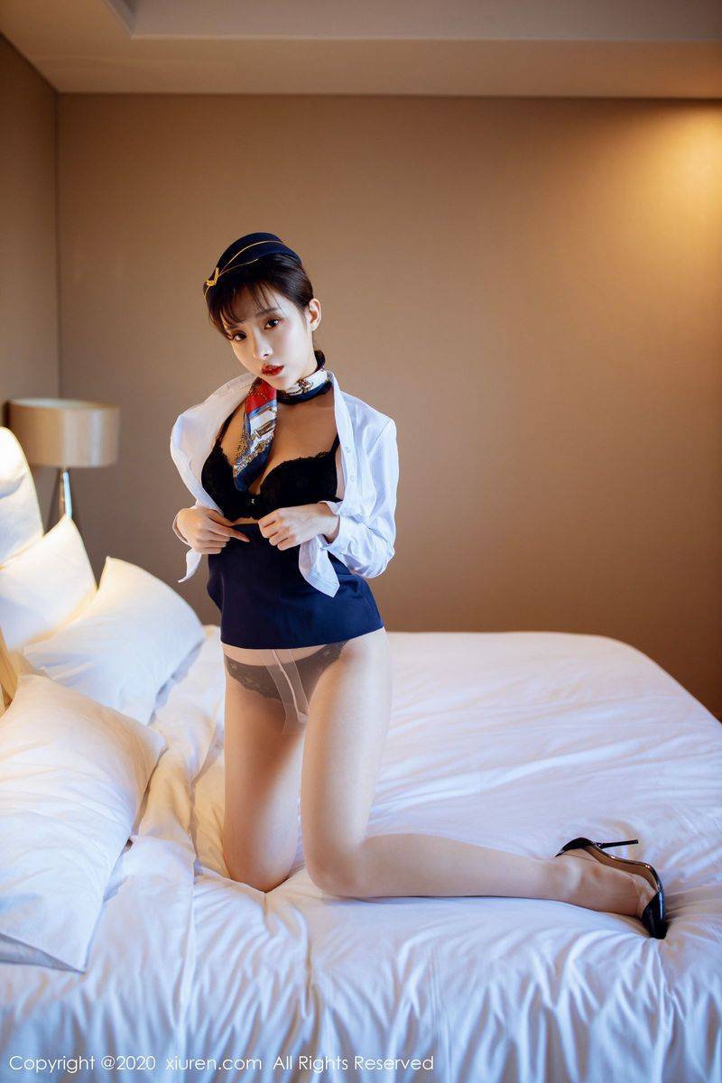秀人网美女模特陈小喵空姐制服丝袜美腿内衣诱惑视觉写真-26