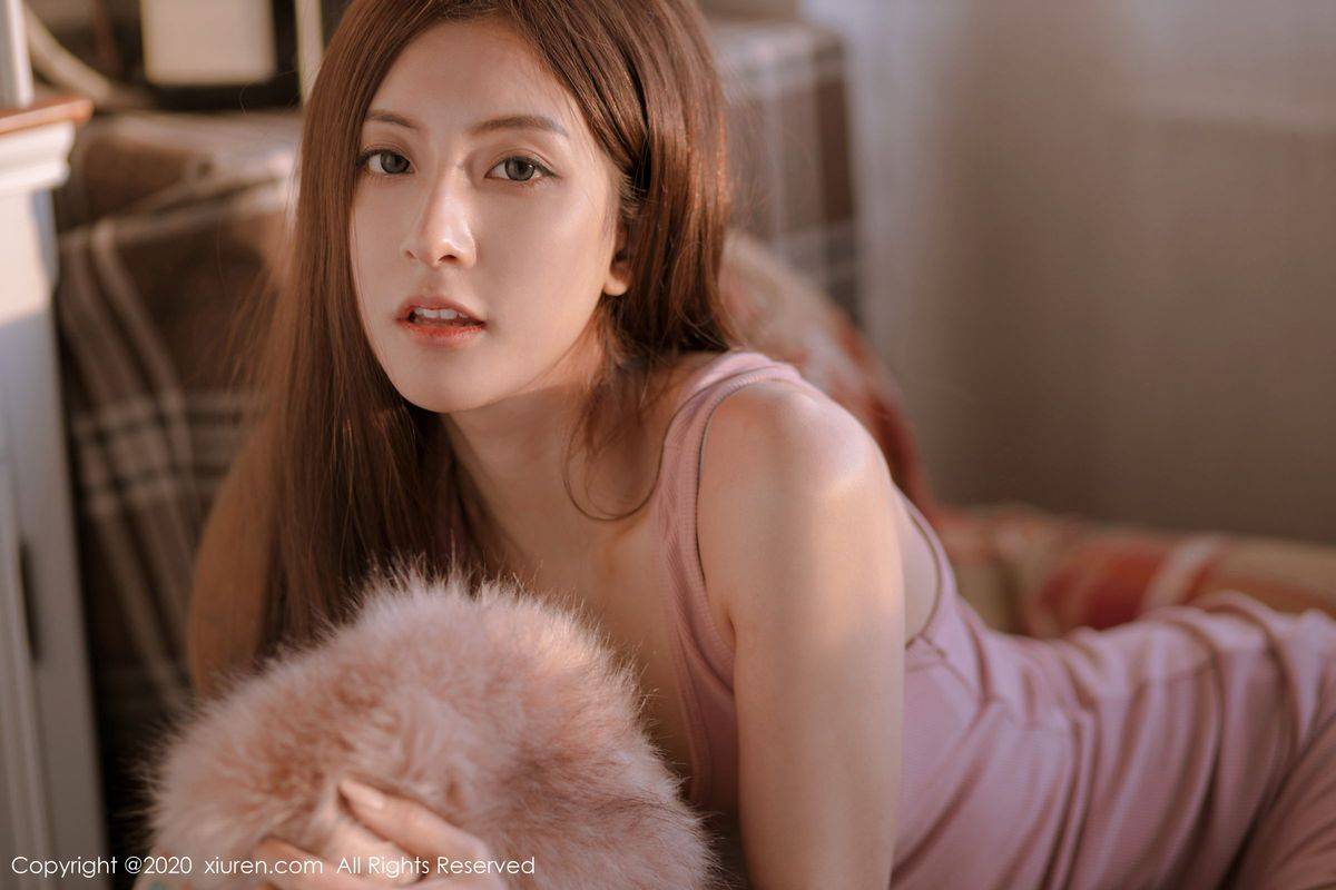 秀人网美女模特林文文yooki粉色主题内衣魅惑足量私房写真-16