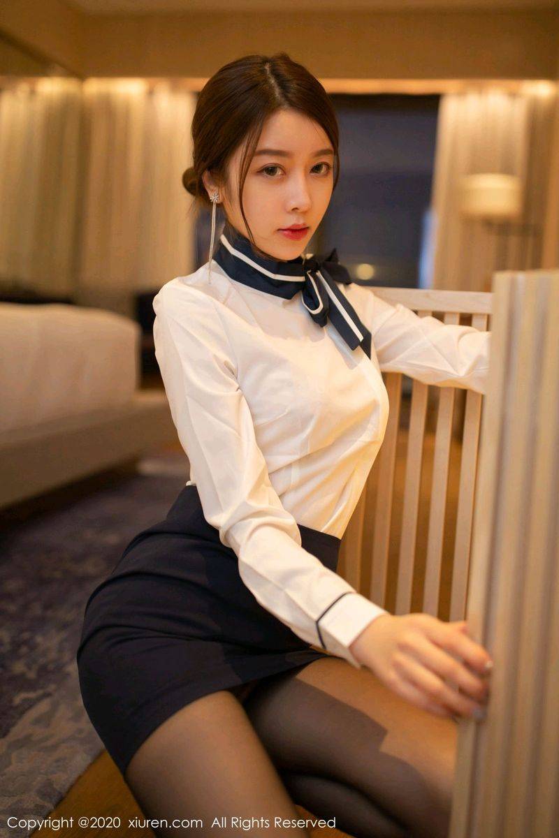 秀人网性感女神夏诗诗Sally黑丝美腿内衣诱惑制服私房写真-14