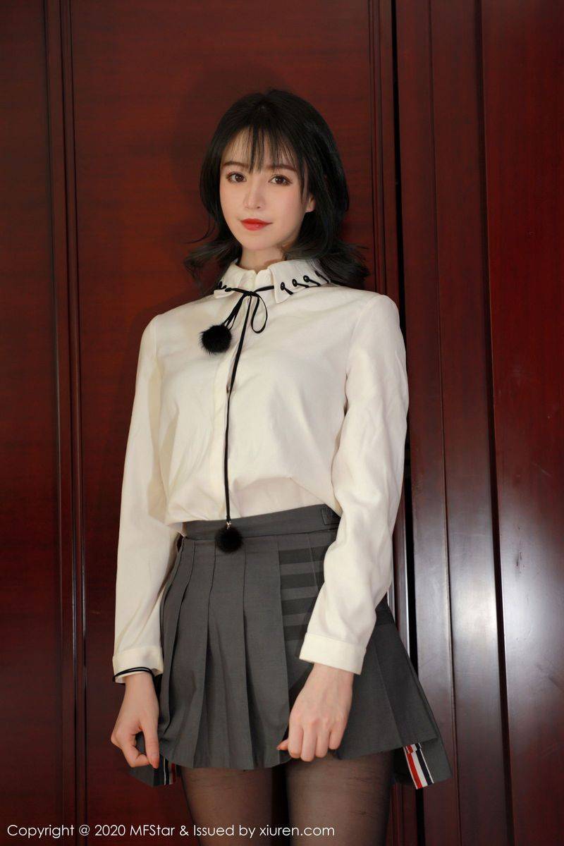 模范学院新人嫩模yoo优优黑丝美腿JK制服诱惑首套性感写真-14