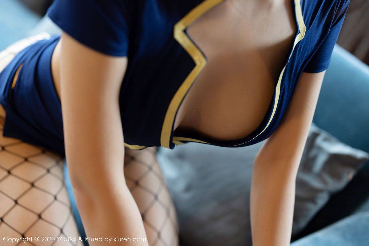 尤蜜荟美女模特白露小猪情趣制服与魅惑网袜动人性感写真-20