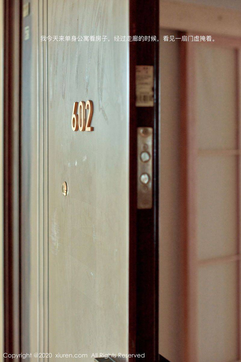 秀人网美女模特陈小喵丝袜美腿内衣诱惑醉酒剧情性感写真