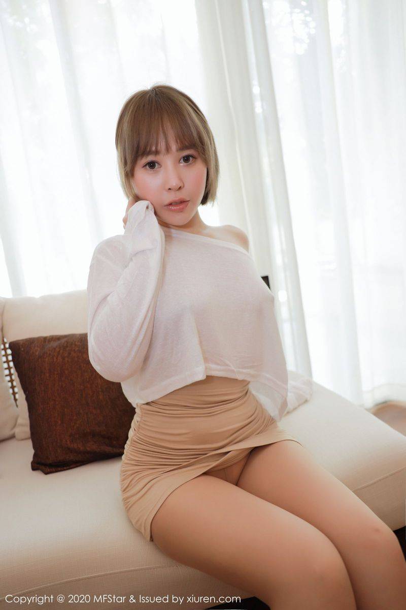 模范学院美女模特夏天Sienna丝袜美腿浑圆娇媚真空三亚旅拍-5