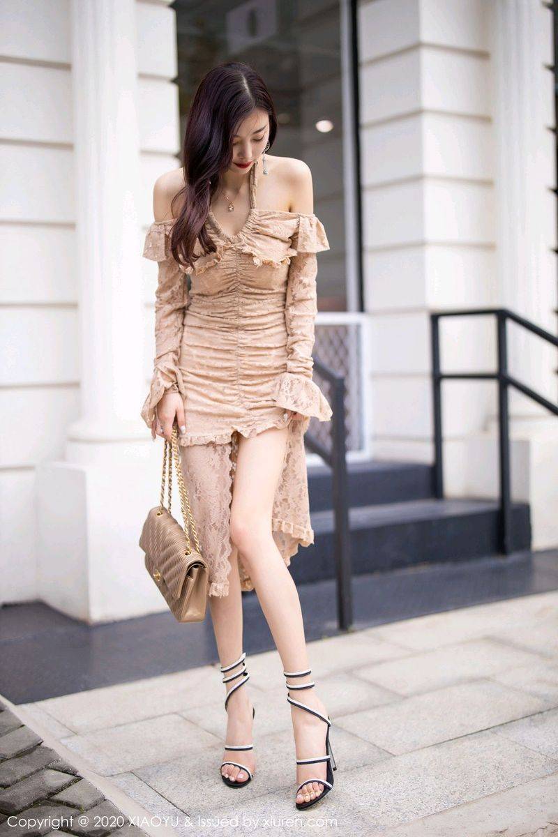 语画界性感女神杨晨晨sugar丝袜美腿时尚街拍系列撩人写真-57