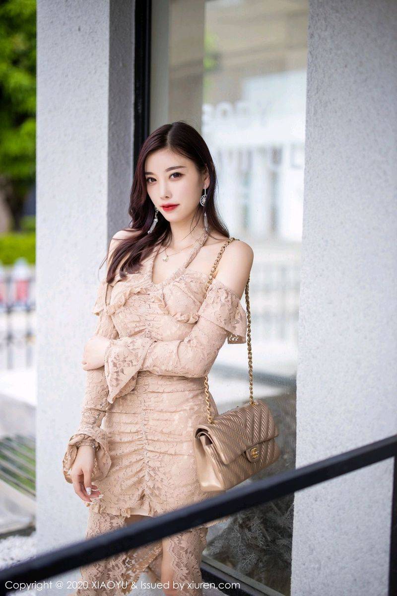 语画界性感女神杨晨晨sugar丝袜美腿时尚街拍系列撩人写真-71