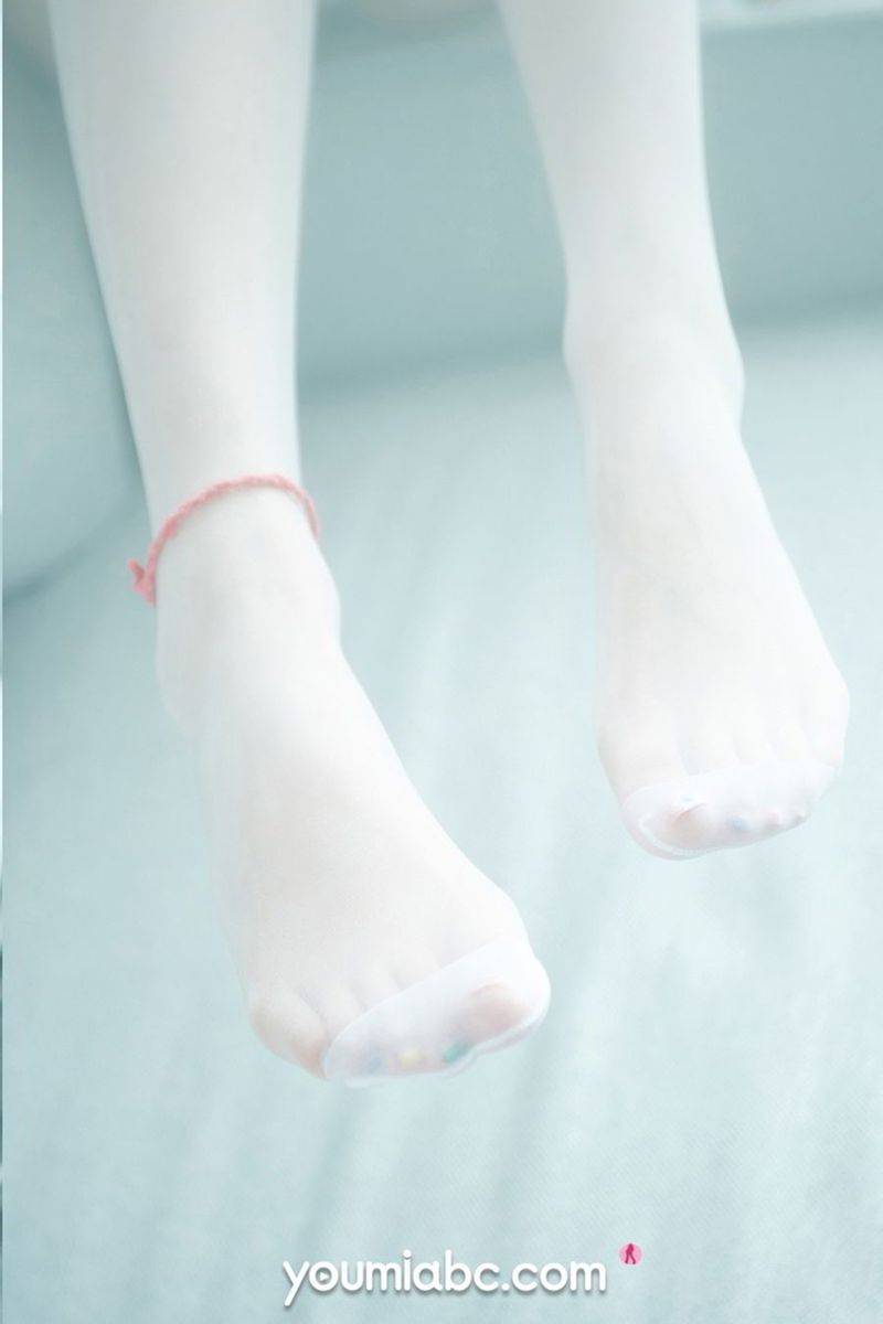 YouMi尤蜜性感女神嫩嫩丝袜美腿朦胧仙境内衣诱惑私房写真-2