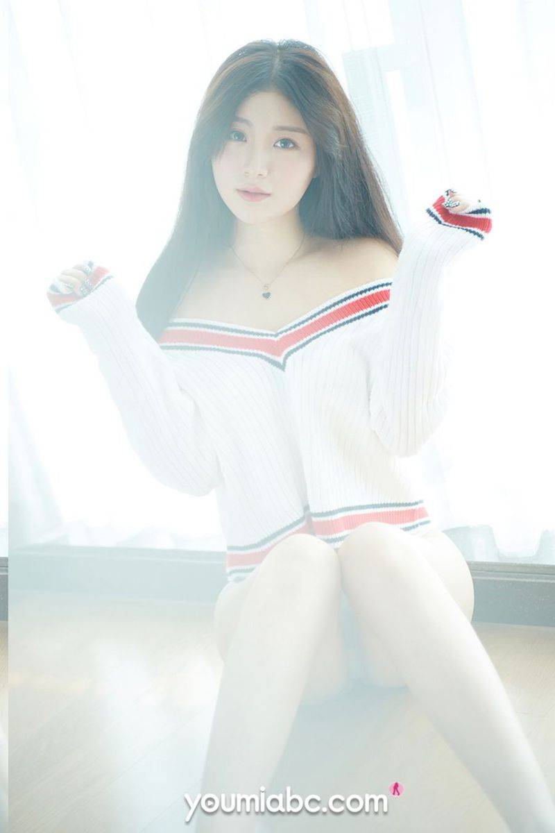 YouMi尤蜜性感女神嫩嫩丝袜美腿朦胧仙境内衣诱惑私房写真-31